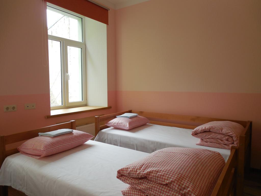Gogol Park Hostel Riga Exterior photo