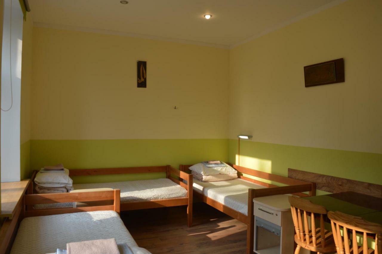 Gogol Park Hostel Riga Exterior photo