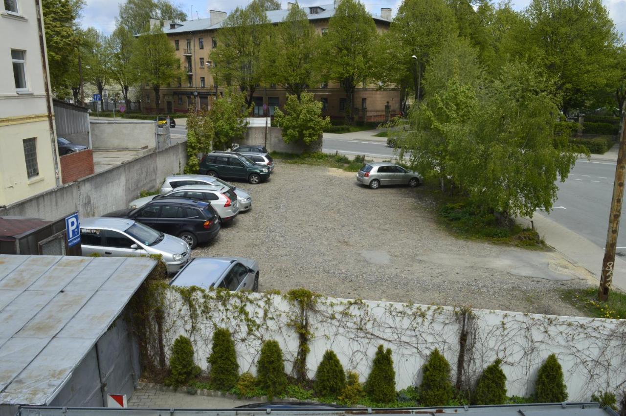Gogol Park Hostel Riga Exterior photo